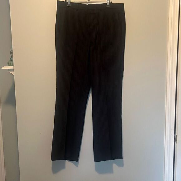 Women's Black Pinstriped Flat Front Staright Leg Trouser Dress Pants Size Large - Picture 1 of 6